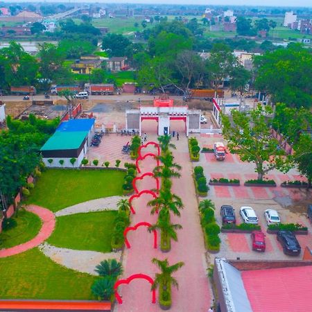 Hotel Sukhdeo Palace Gaya Ngoại thất bức ảnh
