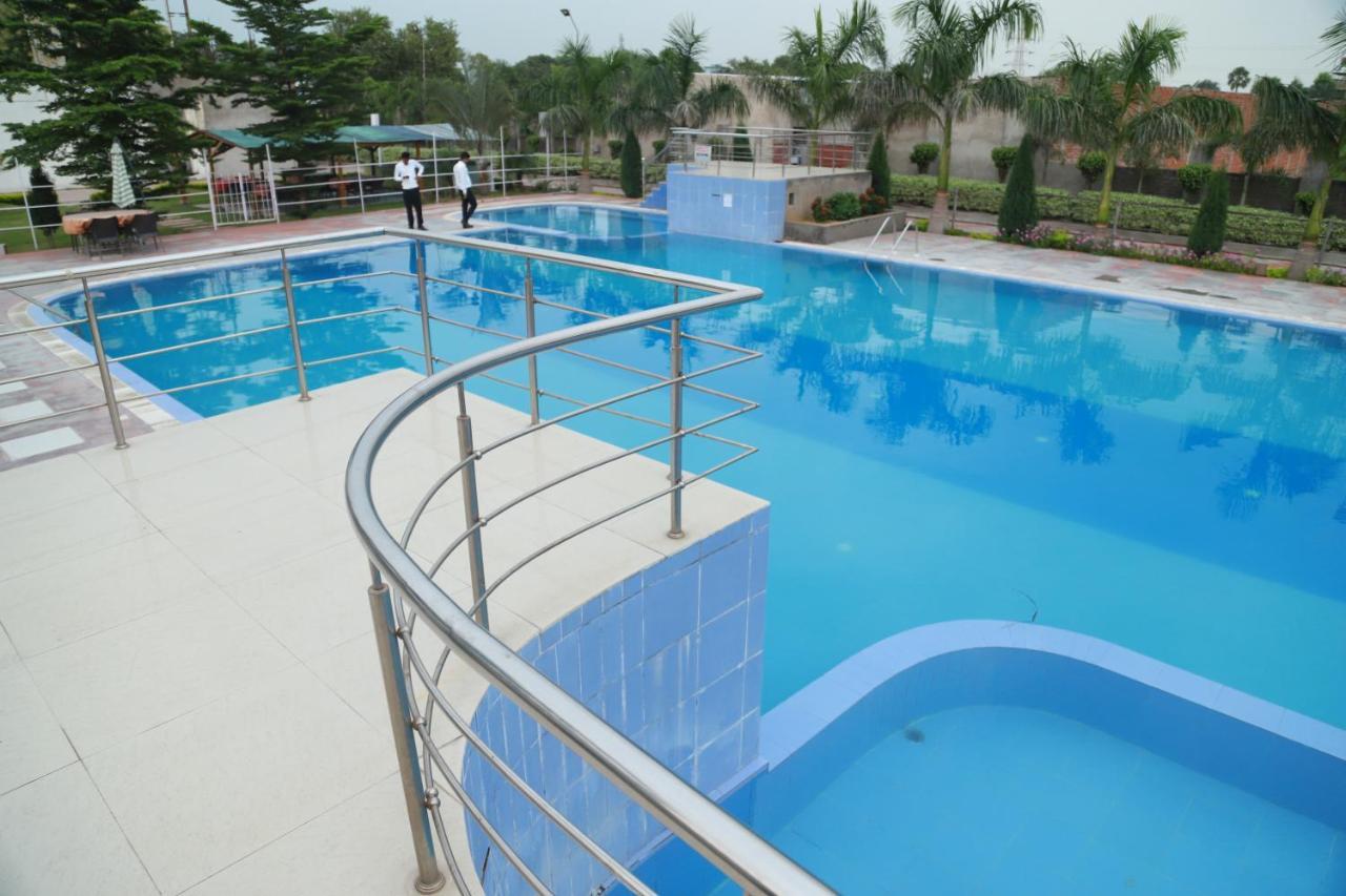 Hotel Sukhdeo Palace Gaya Ngoại thất bức ảnh