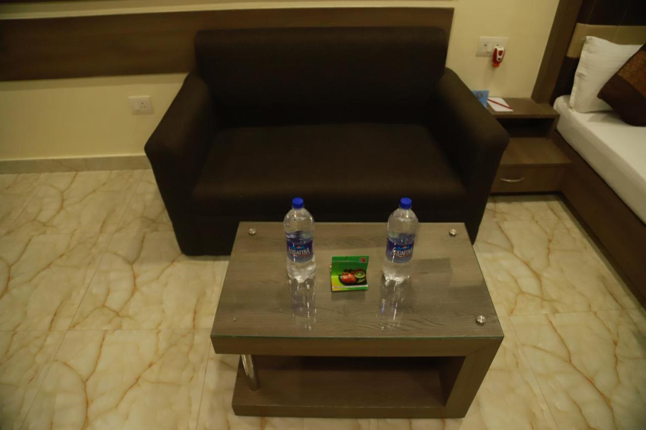 Hotel Sukhdeo Palace Gaya Ngoại thất bức ảnh