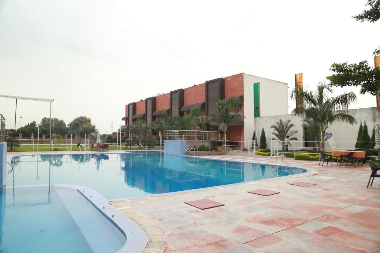 Hotel Sukhdeo Palace Gaya Ngoại thất bức ảnh