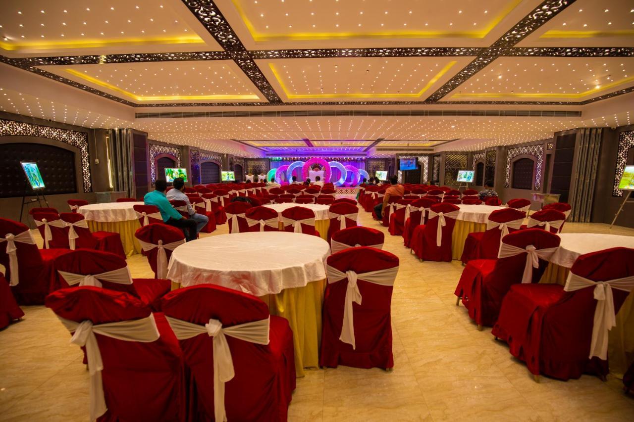 Hotel Sukhdeo Palace Gaya Ngoại thất bức ảnh